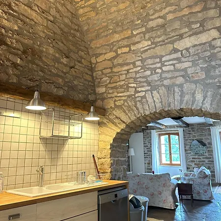 度假居 De La Guiraldie Saint-Saturnin-de-Lenne