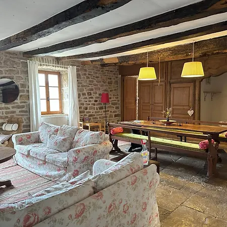 度假居 De La Guiraldie