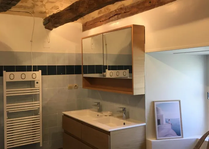 De La Guiraldie Feriehus Saint-Saturnin-de-Lenne