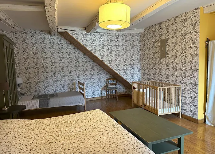 De La Guiraldie * Saint-Saturnin-de-Lenne