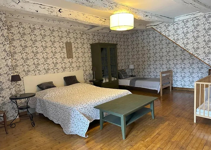 De La Guiraldie * Saint-Saturnin-de-Lenne